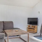 Tatil Evi 2 Bedroom Cozy In Vallavik Bu